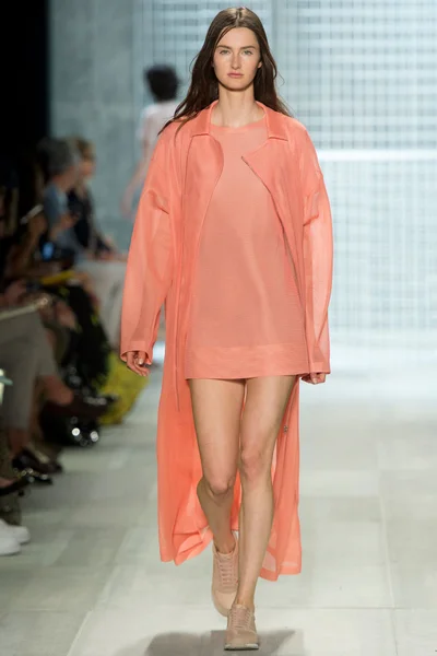 Look 37